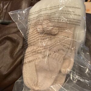 Light Pink Disney Knit Mittens